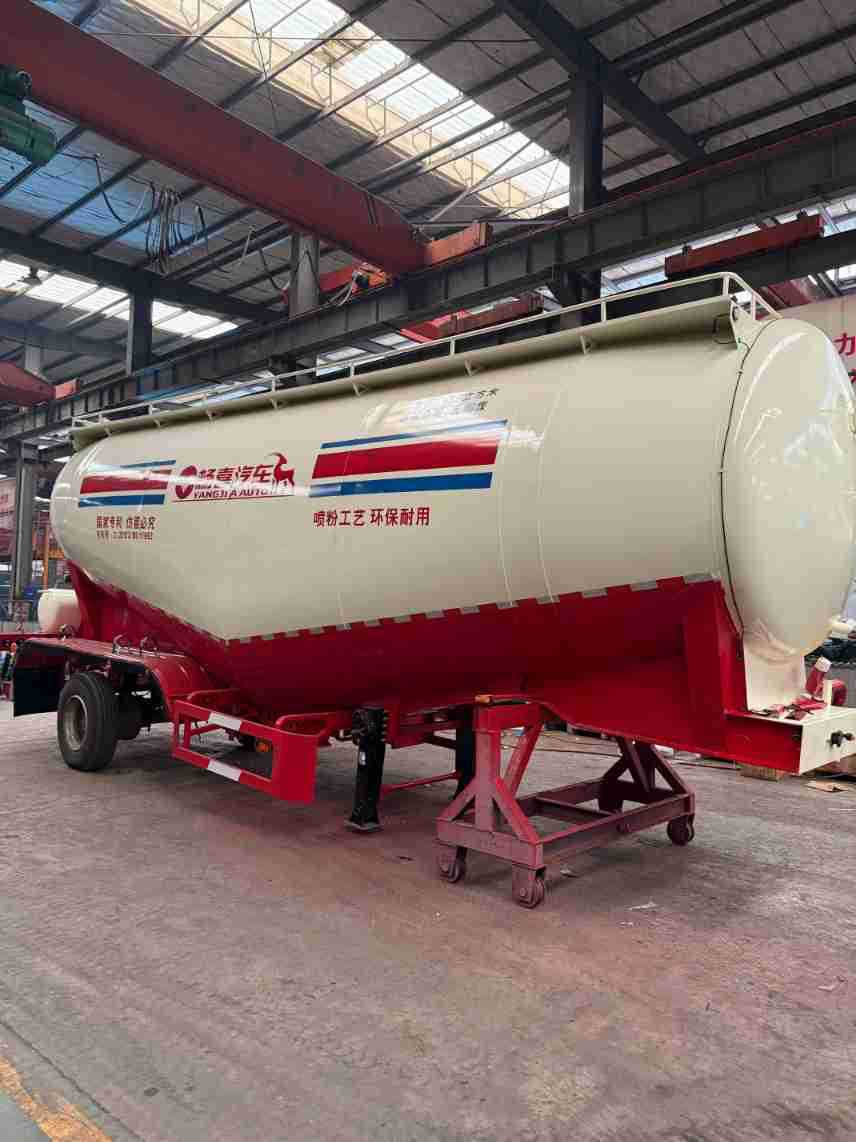 Cross-Border Supply of Cement Tank Trailers, Fly Ash Tank Trucks, Bulk Material Transport Semi-Trailers, Air Suspension Bulk Ash Tanks