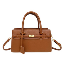 �羳���Q�͹Ű���Ů��֦�y�����K����¿�r��ͨ�چμ�б��P���