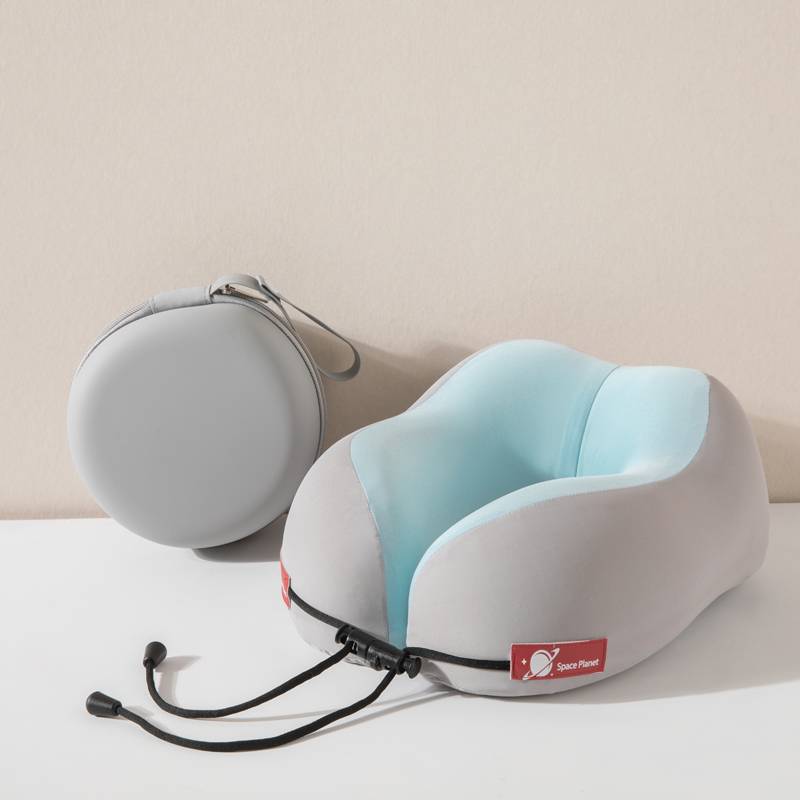 하늘색과 회색의 조합