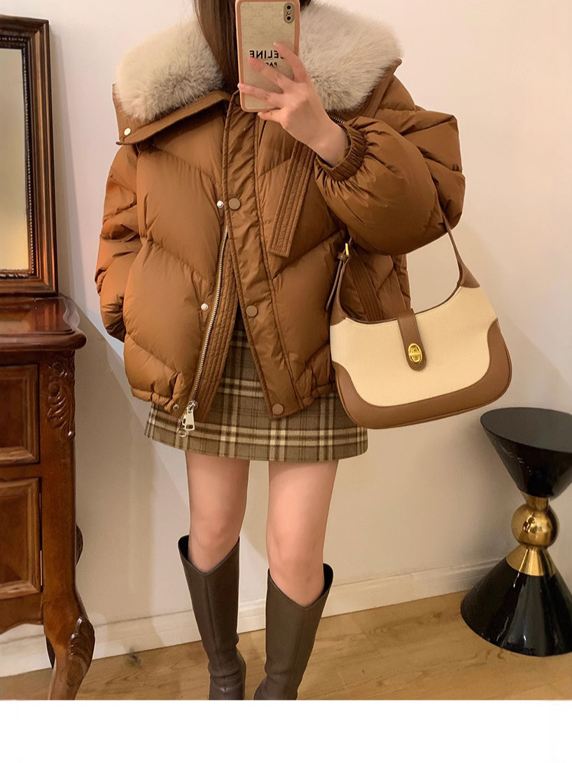 大きい毛の襟の小さい子供の羽毛の綿服の女性のタイプの冬の2024新型の韓国版は縄の短い綿入れの綿服のコートを引き出します。