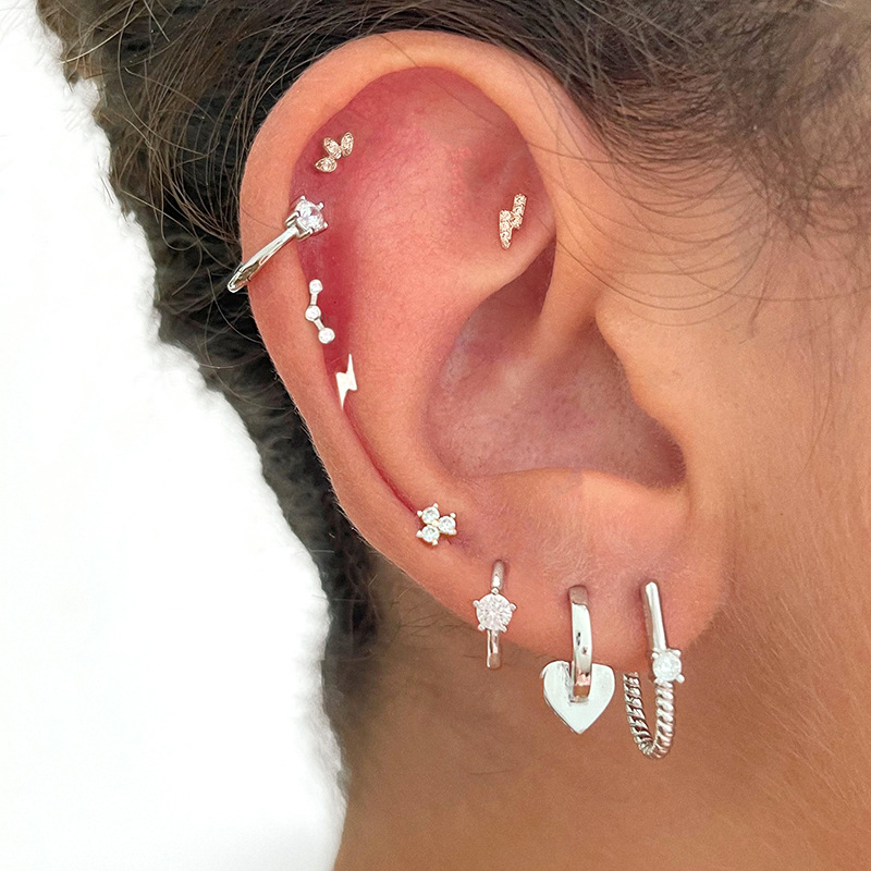 Pendientes Personalizados De Diamantes En Forma De Corazón Geométricos Con Hebilla De Oreja De Círculo De Moda display picture 3