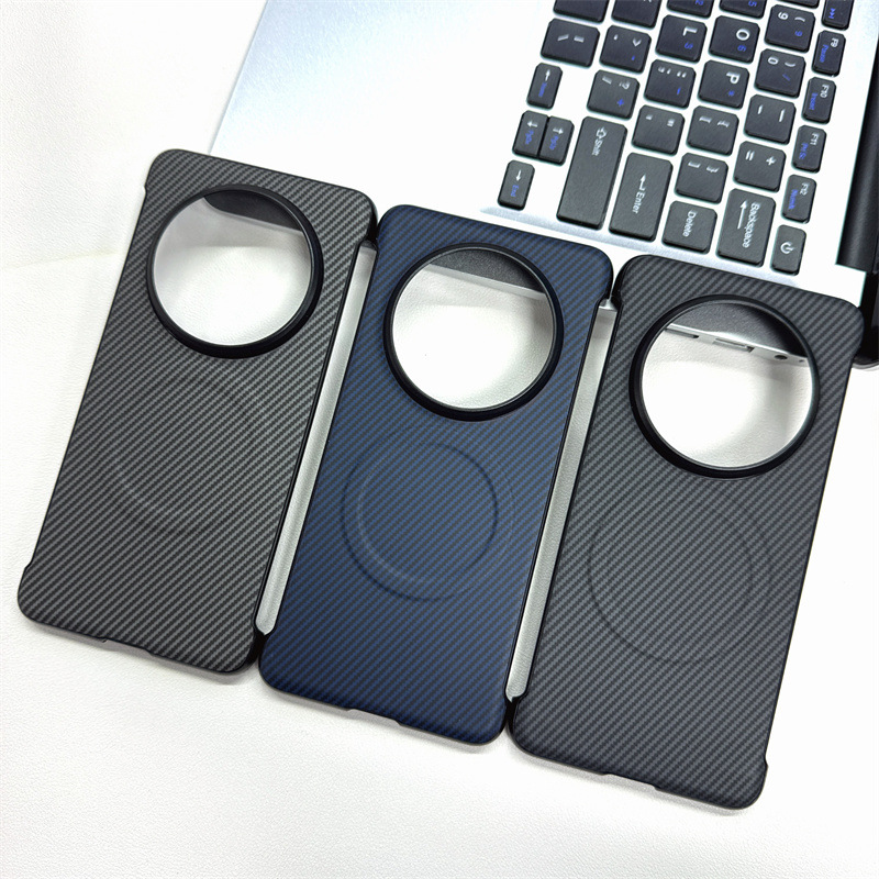 适用华为Mate70Pro无边框磁吸手机壳凯夫拉碳纤维素皮防摔保护套