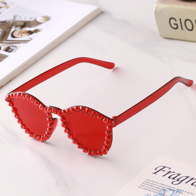 Nuevos productos transfronterizos puntuales manuales gafas de sol coloridas SUNGLASSES gafas de sol de fiesta gafas de moda personales para mujeres