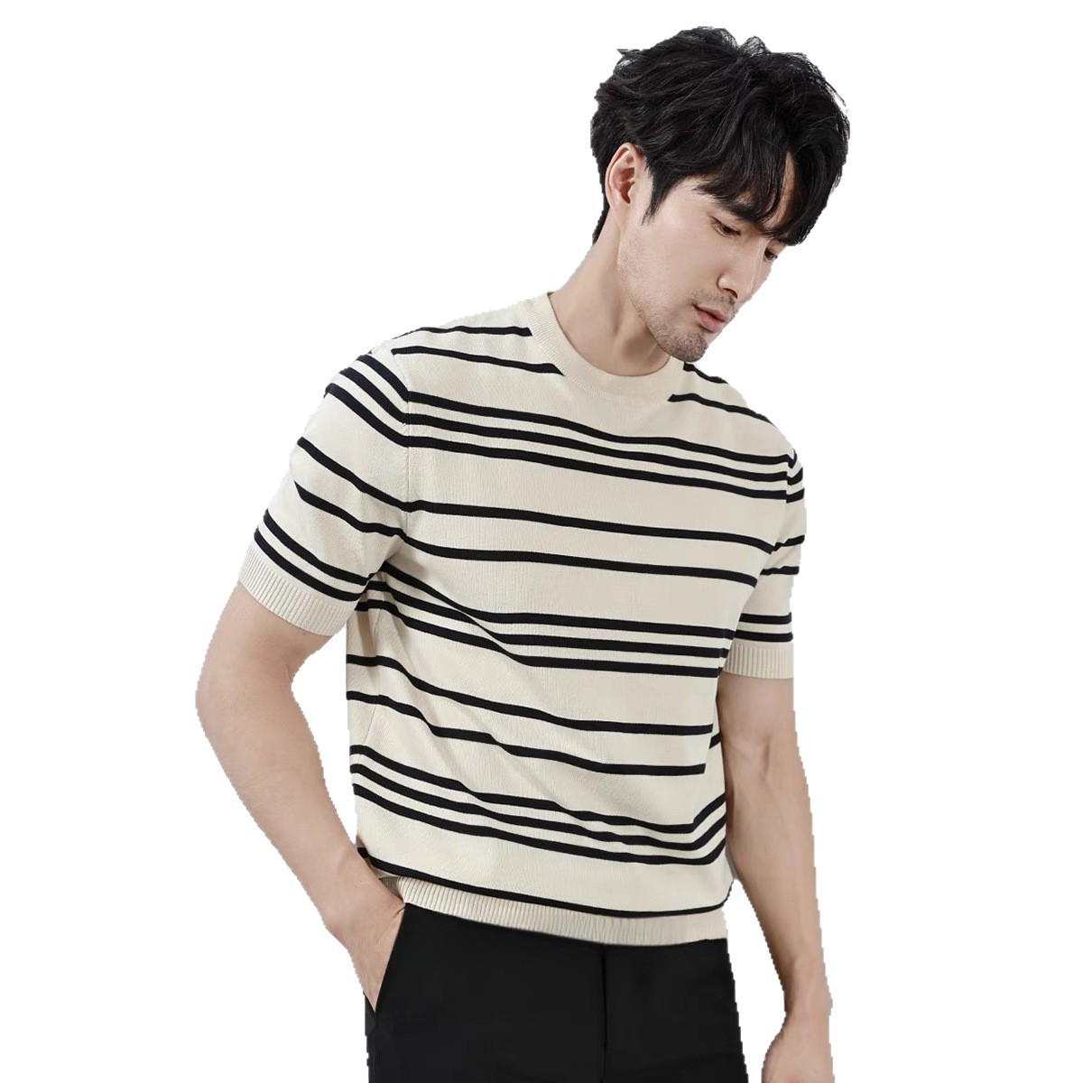 Camisa de punto de manga corta de verano para hombre, a rayas, corte ajustado, estilo coreano, de seda helada, versátil, para negocios, venta al por mayor, refrescante.