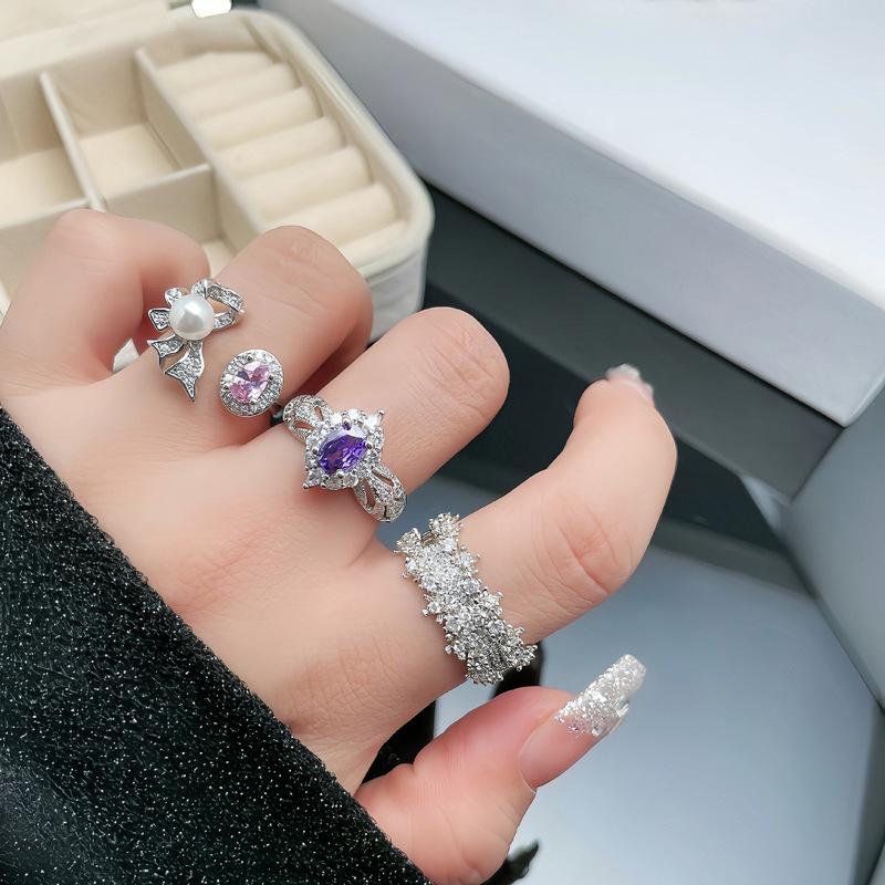 Luxuriöser Damenring Mit Diamant-schleife In Rosa Design_voghion.com