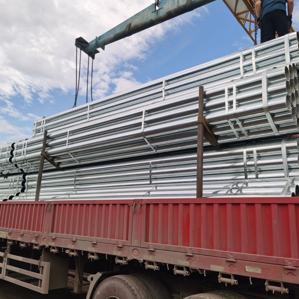 供应友发牌镀锌管建筑装饰钢管消防走水加厚管大棚管现货批发