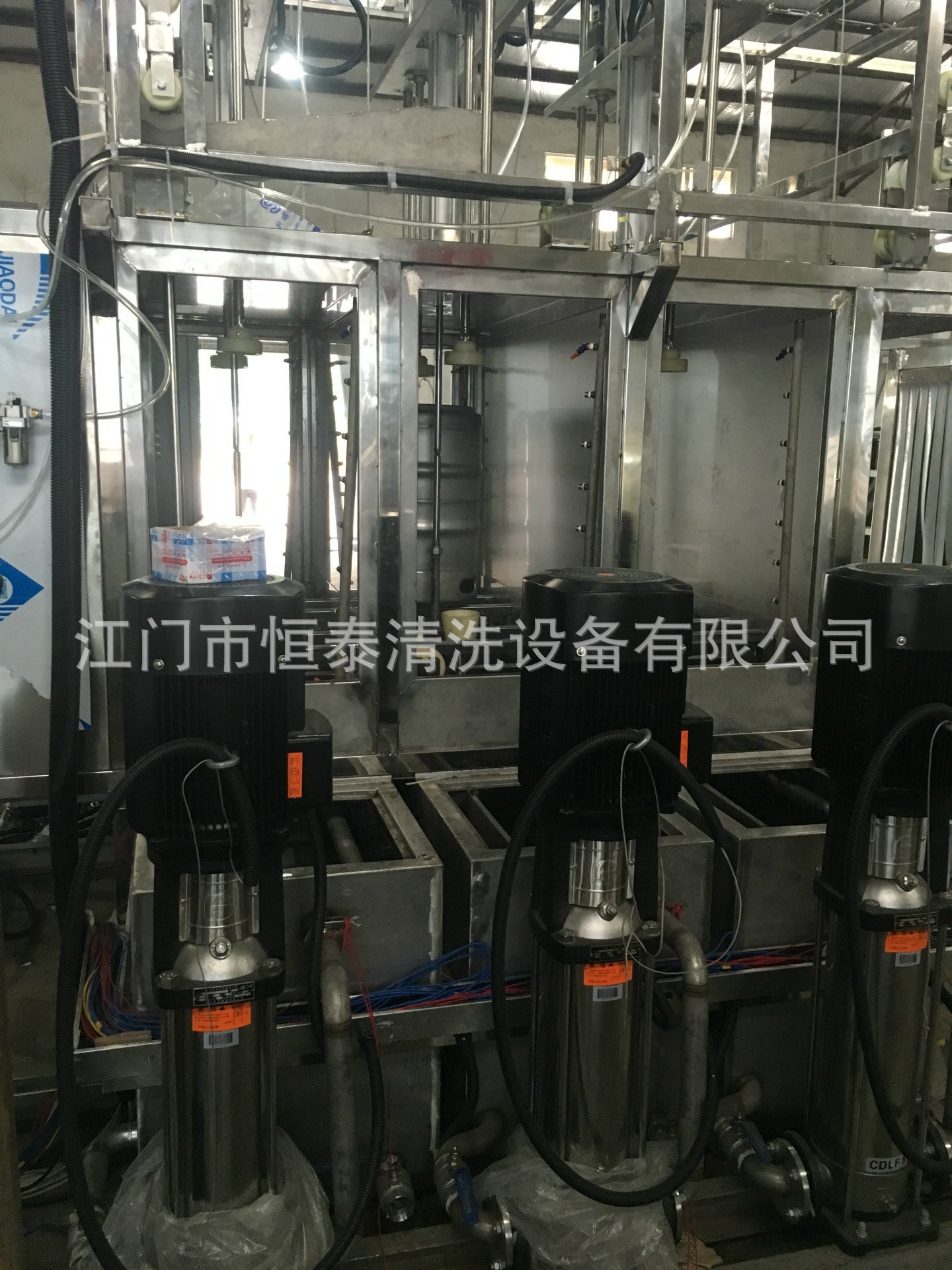 恒泰供应啤酒桶全自动清洗烘干线 不锈钢啤酒桶酸洗钝化机