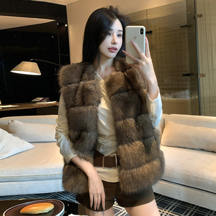 ���Ķ����¿������Ƥ�R��Ů�A�I�͹ŷº���ë���׭h���n�汳��