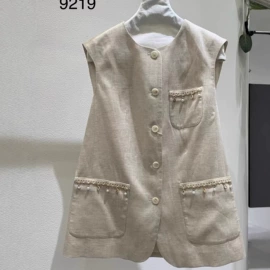 女式毛呢外套;小西装;女式马甲