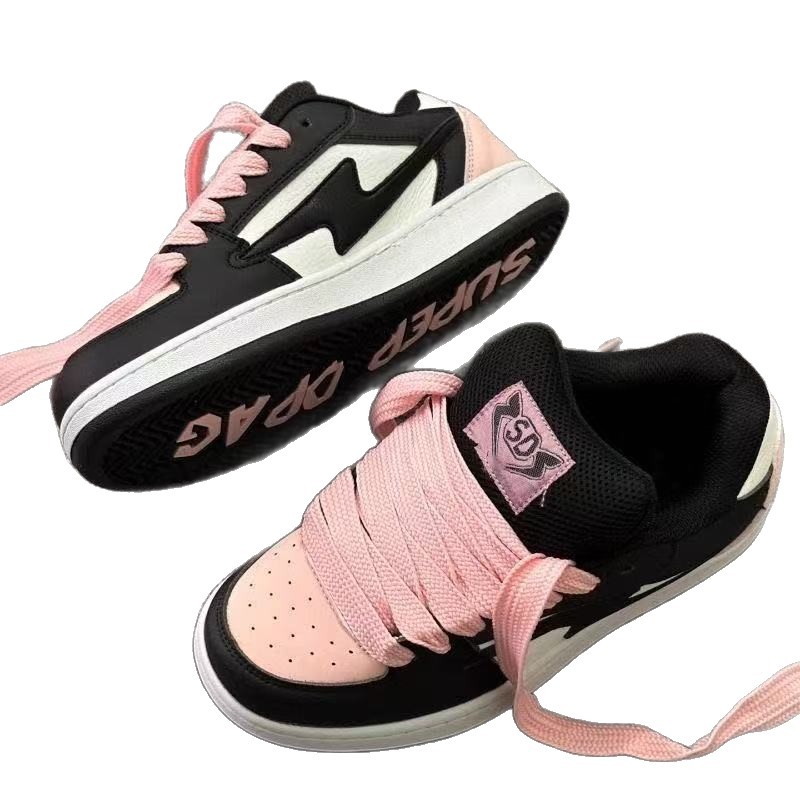 2026 verano nuevo estilo chino de moda personalidad universal zapatos de entrenamiento de moda de mujer callejera dominante zapatillas deportivas de color