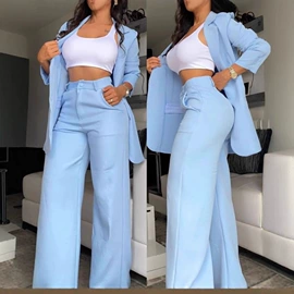 连衣裙;时尚休闲套装;女式T恤