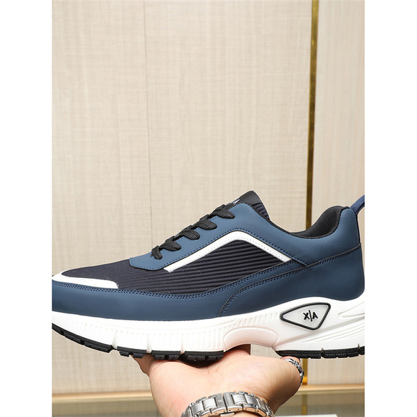 Breathable comfortable sneakers platform
