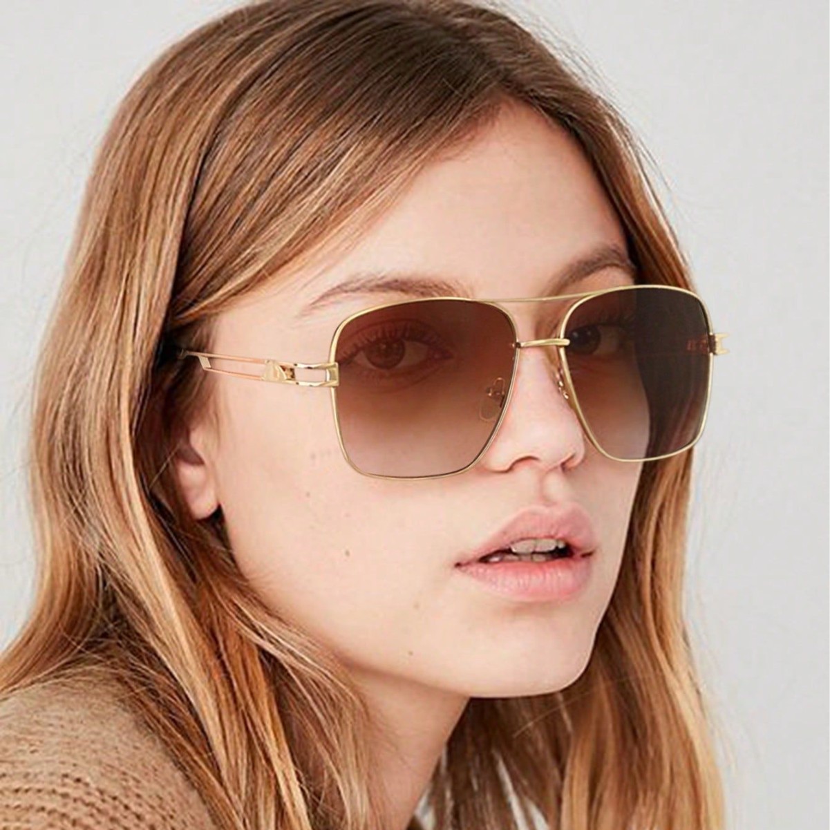 2022 nueva transfronteriza gafas huecas gafas de sol pierna personalidad europea y americana hombres y mujeres gafas de sol de moda gafas de sol 550