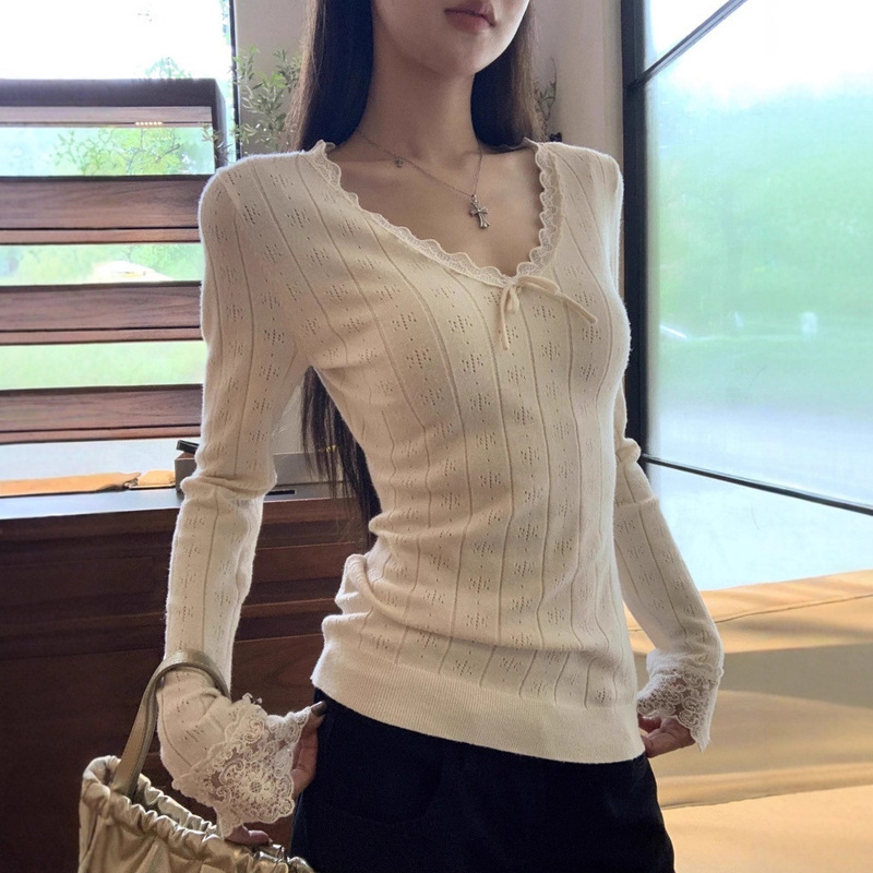 Fashionable Lace Splicing Long-Sleeved Knitwear for Women Autum New V-Neck Slim Fit Sweet Sexy High-End Top for Outer Wear