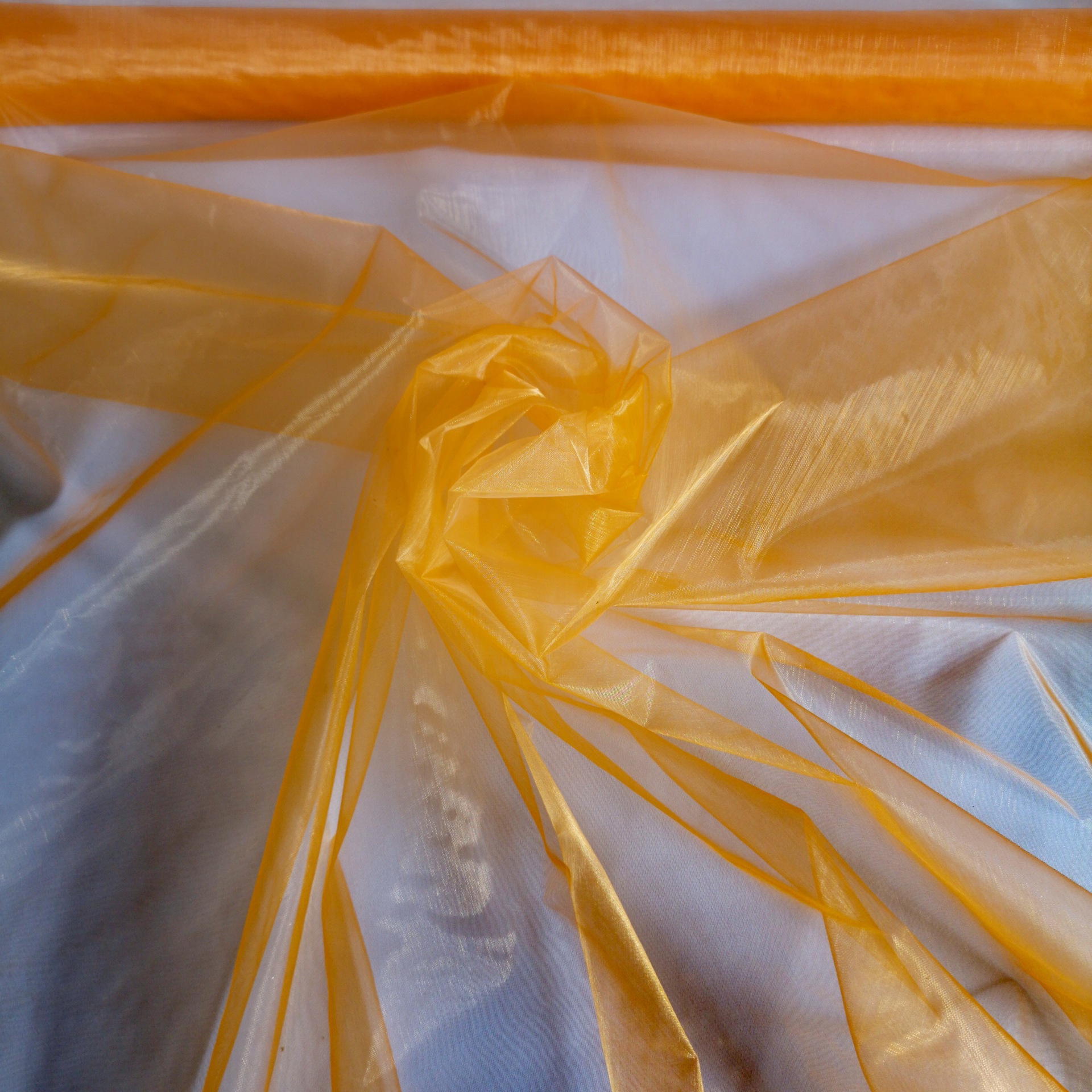 PALE ORANGE