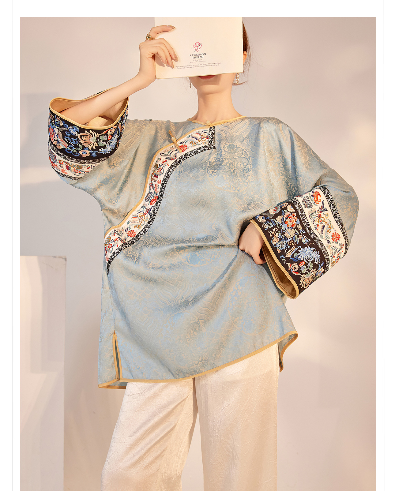 Áo khoác blazer nữ kiểu Trung Quốc cao cấp chất lụa jacquard tay dài mùa thu — Màu xanh lam nhạt chi tiết 6