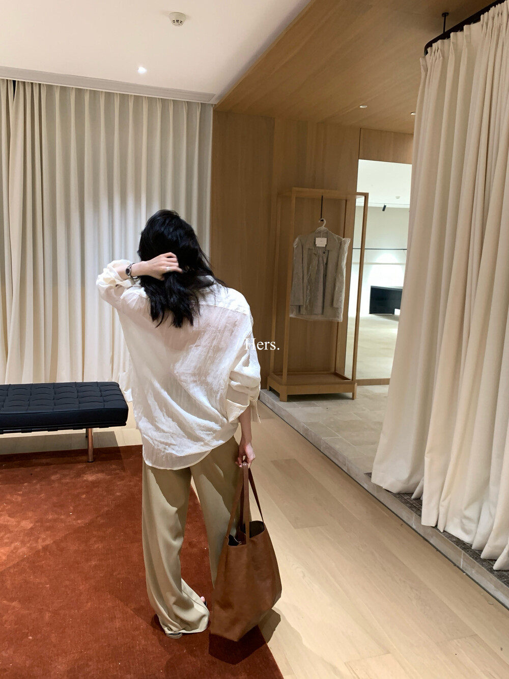 Áo sơ mi nữ dài tay cổ bẻ phối nếp gấp phong cách lão tiền — xám nhạt, màu cam, màu trắng chi tiết 21