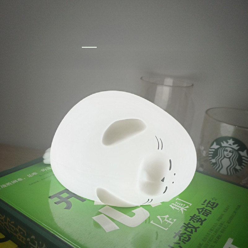 Mini Charging Desk Lamp with Seals Silicone Night Light for Bedroom, Gift Wholesale, Soft Light Eye Protection Bedside Lamp