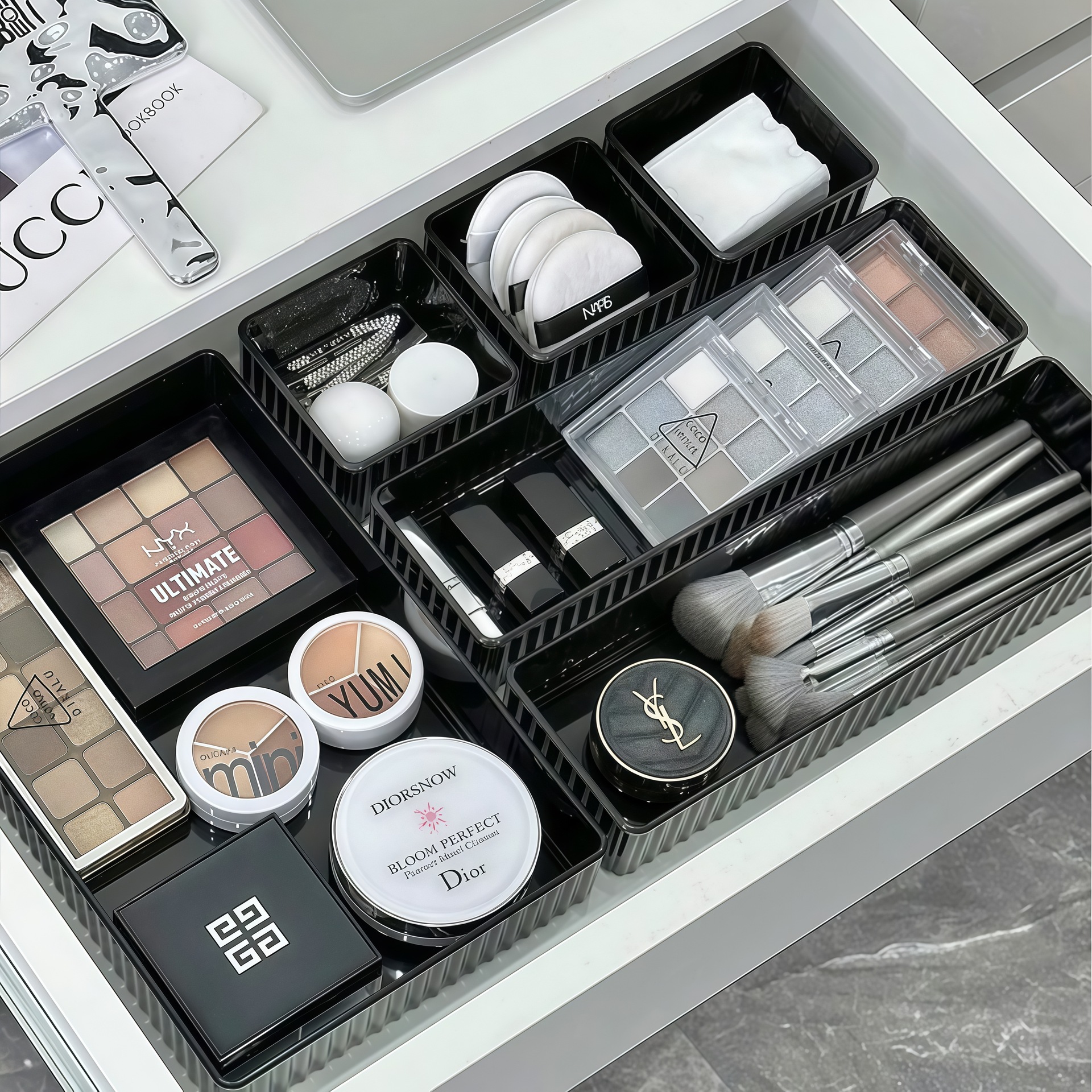 Cross-Border Drawer Divider Cosmetics Storage Box Cosmetics Desk Storage Rack Dormitory Student Storage Box Organizer Box