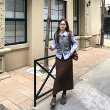 新款条纹长袖衬衫叠穿针织马甲小个子女装秋冬显瘦半身裙三件套