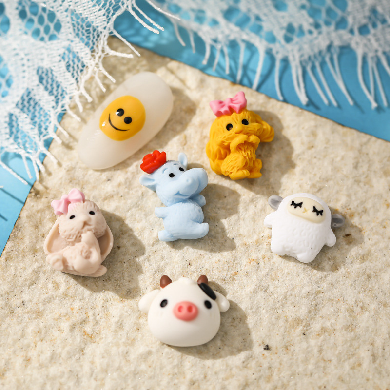 Unicorn Guinea Pig Doll Cartoon Nail Art Cute Rabbit Lamb Animal Resin 3D Rotating Nail Decorations