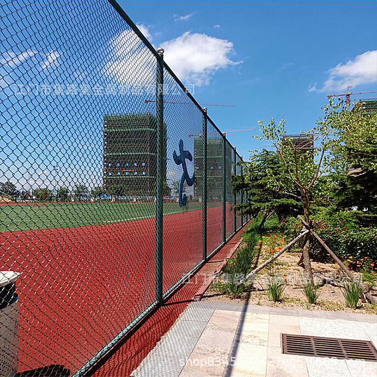 球场围网按需供应体育场围护栏网篮球场围网pvc铁丝包塑球场围网