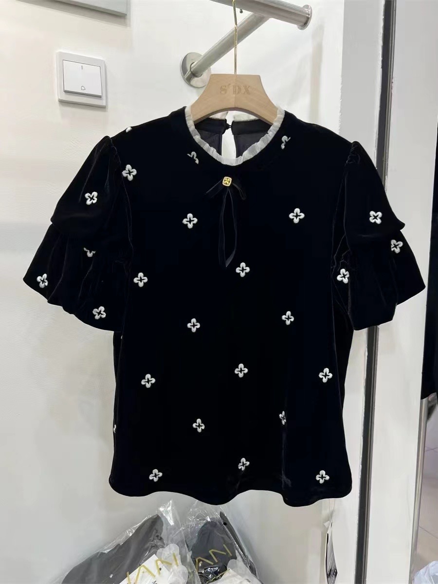 0F4B0EA9-1BA2-4450-B548-7B7DC3