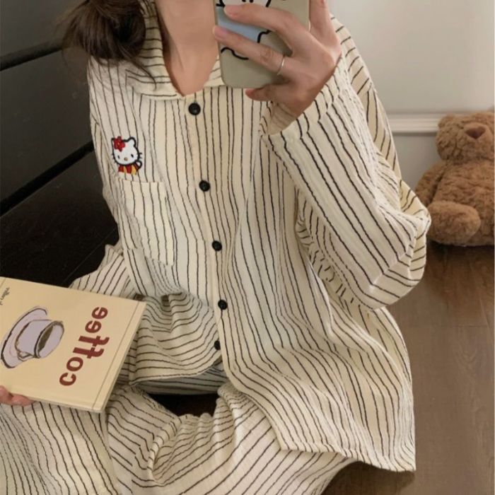 Douyin texto cifrado pantalones de manga larga pijamas mujer nube algodón primavera y verano celebridad de Internet pequeño libro rojo cómodo y dulce servicio a domicilio de dibujos animados