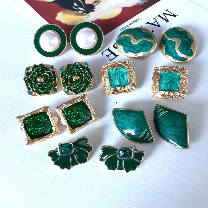 10g Weight No Inlaid Inlay Material Earrings, Ear Studs Classification Travel Occasion Printing Pattern Women'S Gender Plating Design Simple Style Style Green, Gold, Silver Color Fashion Geometric Flower Green Fan-shaped Earrings 无