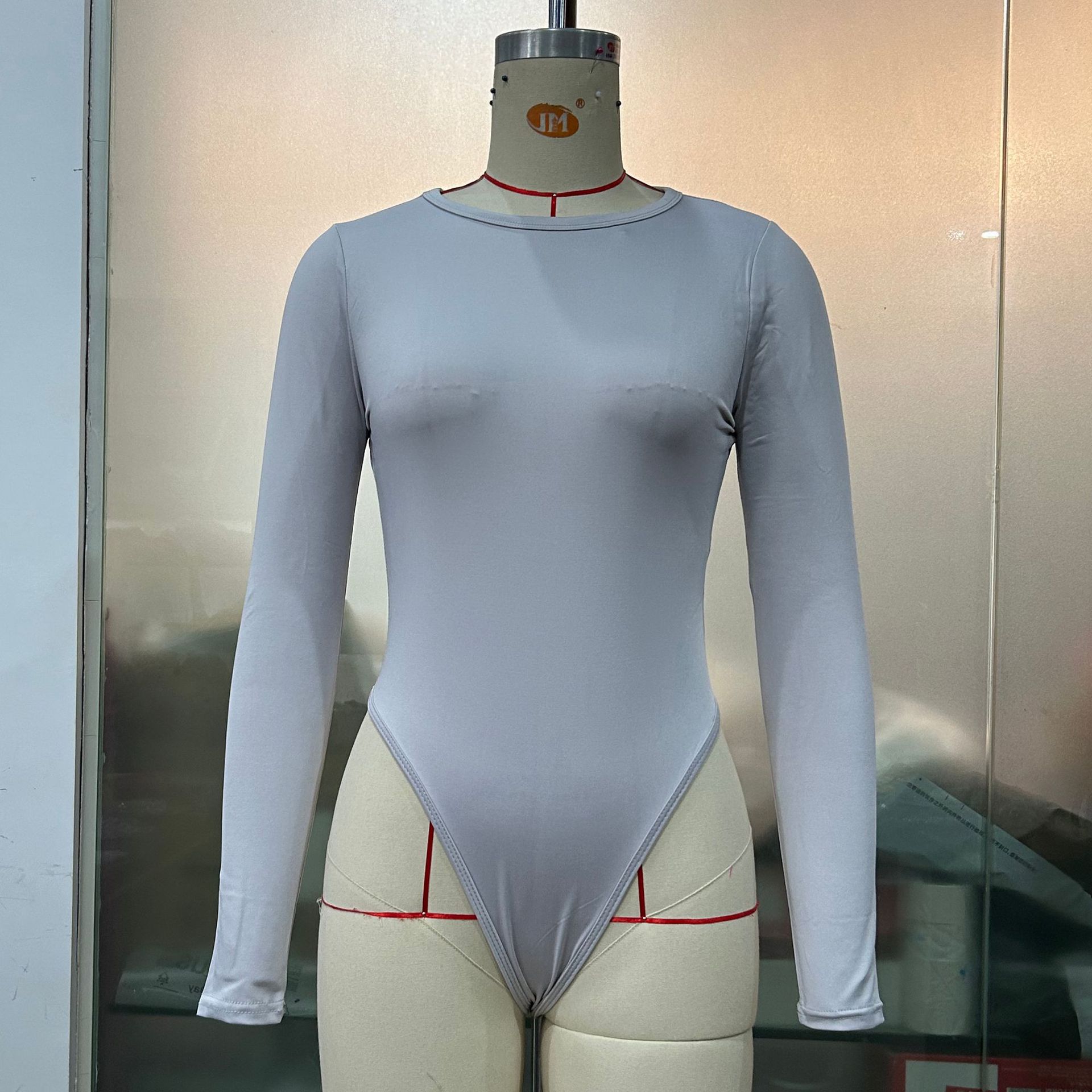 Las mujeres transfronterizas de manga larga traje apretado de cuello redondo superior burst hebilla bottoming camisa Otoño e Invierno Nuevo SU3650