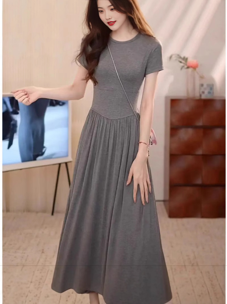 Váy đầm nữ dáng suông midi tay ngắn cổ tròn, kiểu dáng mùa hè mới — màu đen