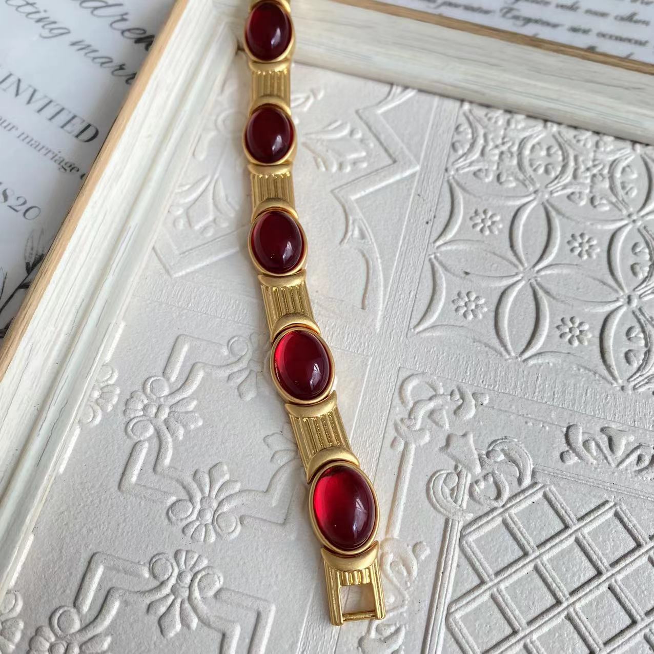 Retro Oval Alloy Plating Inlay Artificial Gemstones Womenu0027S Bracelets 1 Piece