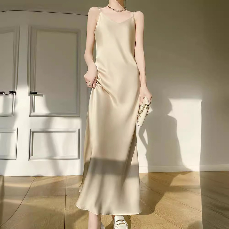 French Acetic Acid Sling Dress Women's 2024 Classic A- line Long Dress Spring and Summer V-neck Inner Sling Dress