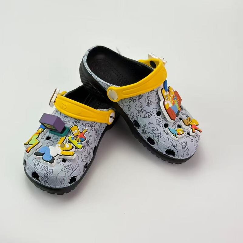 Summer New Simpson Cool Cartoon Fashion Trendy Outdoor Clogs and Sandals Factory Can Wholesale and Ship on Behalf of Customers