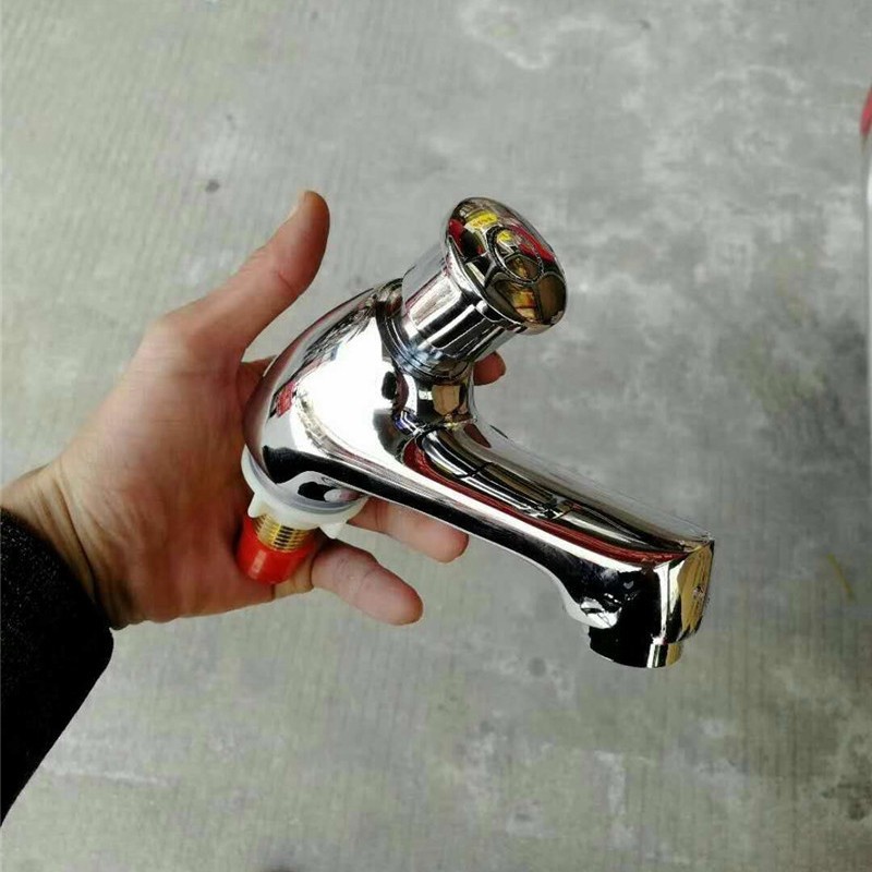 Fabricantes de suministro de lavabo retardo grifo cobre sola cuenca fría grifo retardo grifo al por mayor