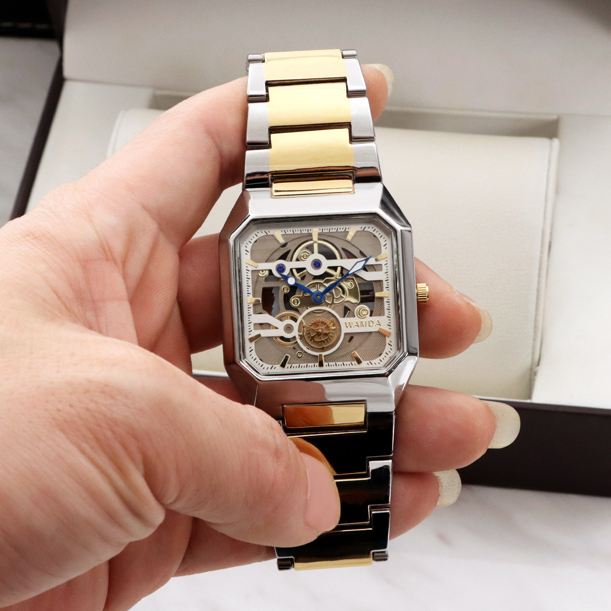 Square men's youth sports Joker business quartz hollow personality gear second hand waterproof watch manufacturers wholesale