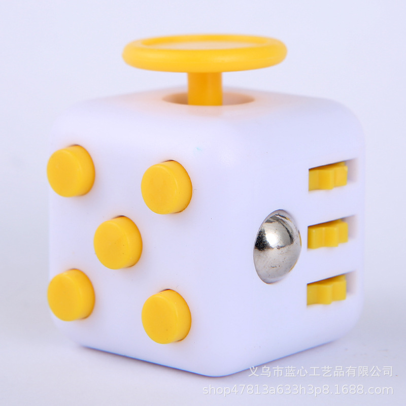 Suministro directo de fábrica 3*3*3 descompresión tamiz de cubo de Rubik