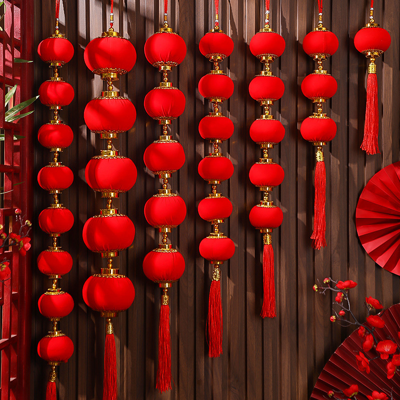 Large Red Lantern Hanging Ornaments for Trees, Yard Decorations for the 2026 New Year, Mini New Year Decorations for Spring Festival and Housewarming Celebrations Large Red Lantern Hanging Ornaments for Trees, Yard Decorations for the 2026 New Year, Mini New Year Decorations for Spring Festival and Housewarming Celebrations