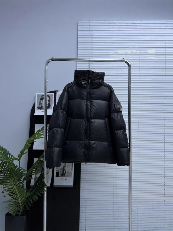 大鹅羽绒服泡芙冬季2025新款亮面高级感加厚保暖2252M情侣款面包|undefined