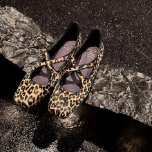 2025春季新款豹纹马毛玛丽珍鞋圆头交叉绑带皮带扣平底单鞋大码鞋