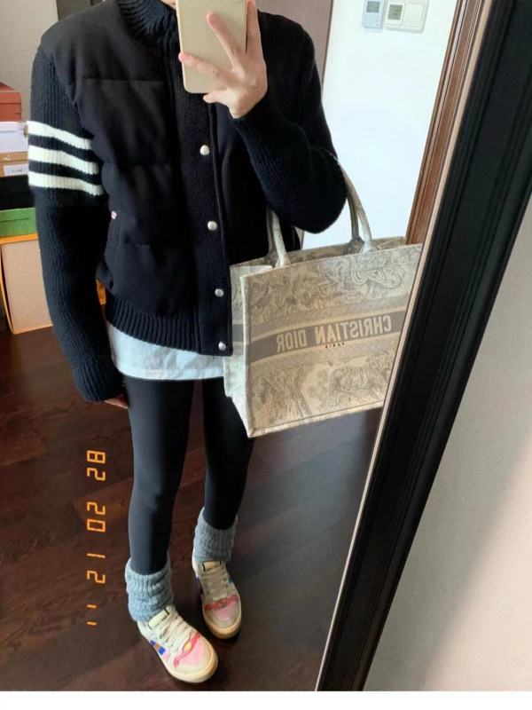轻薄白色休闲羽绒棉服女2025秋冬新款短款毛线袖立领保暖拼接外套|undefined