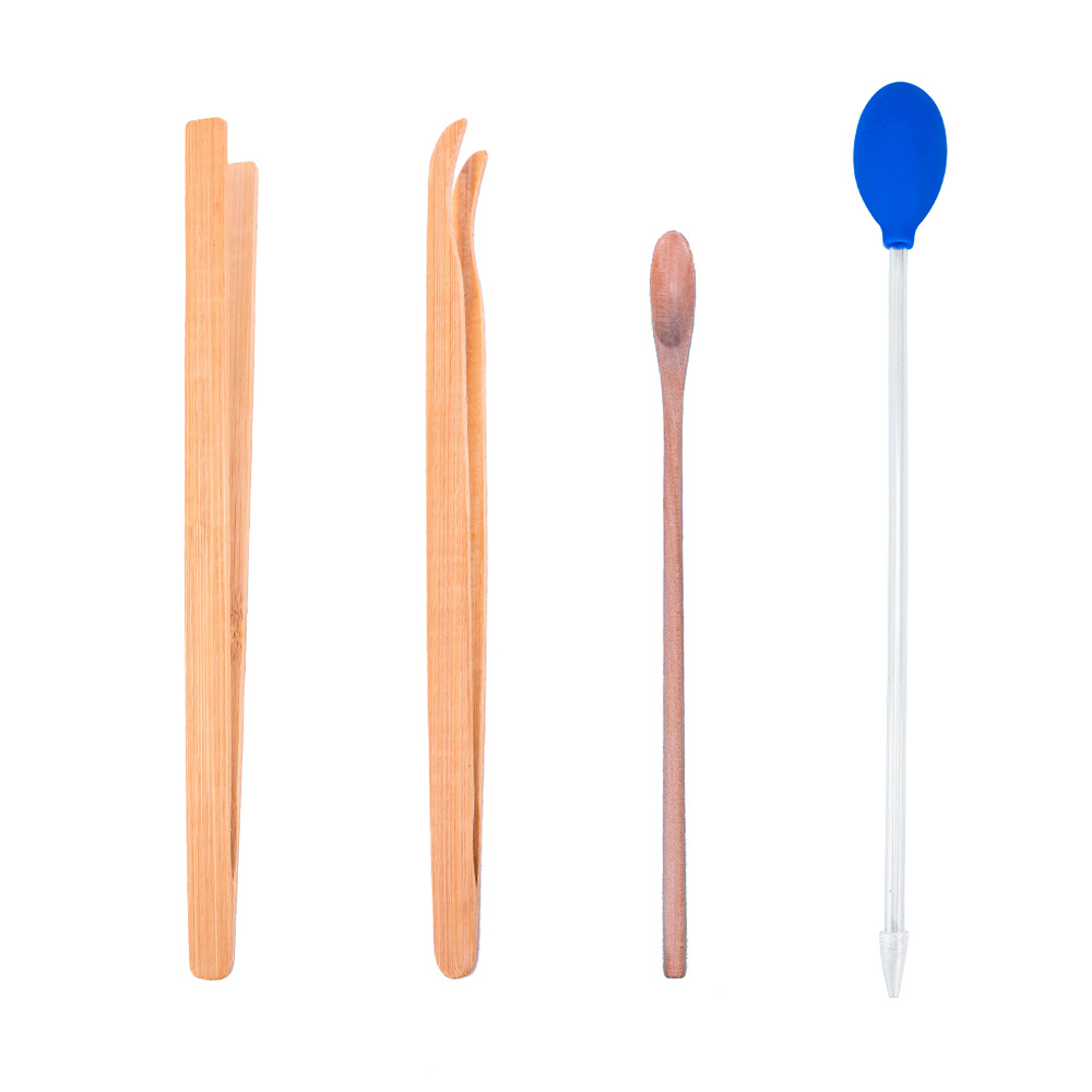 포장된 피딩 핀셋 4개(목재)