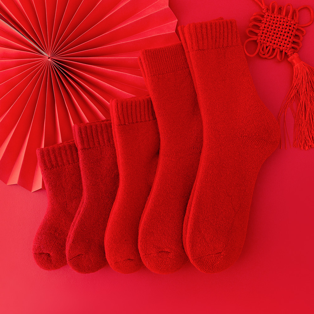 Женский новогодний красный