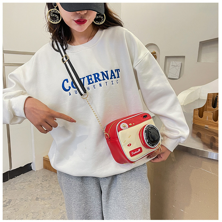554g Weight Polyester Lining Material Zipper Closure Type Single Shoulder Strap Strap Type Camera Bag Bags Type Casual, Daily Occasion Polyester Material Geometric Pattern All Seasons Season Unisex Gender Cute Style Square Shape Pink, Red, Black Color Medium Size Unisex Medium Geometric Square Zipper Camera Bag 13