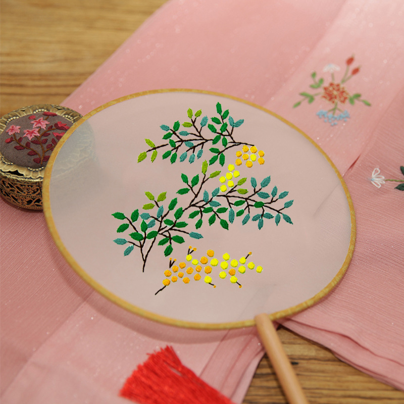 Bordado DIY hecho a mano Lu Bordado producción ventilador material paquete antiguo estilo organza translúcido principiante bordado de doble cara