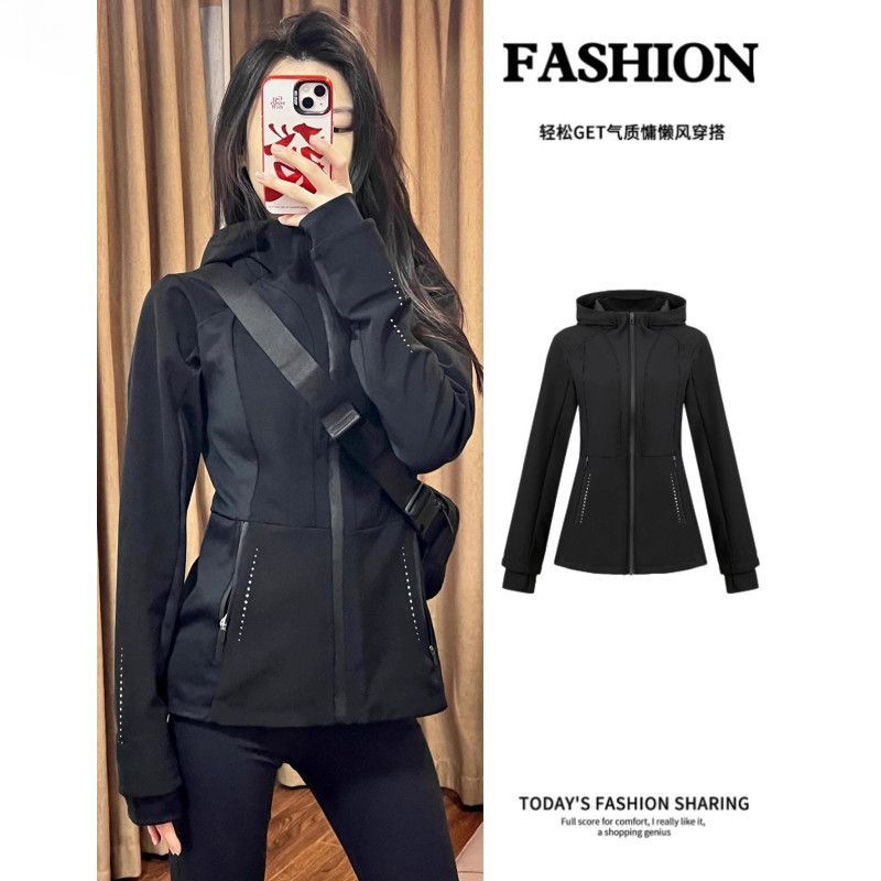 Bilianxi Black Slim-Fit Softshell Jacket Cycling Wear for Women 2026 New Style Waist-Cinching Early Spring and Winter Outfit