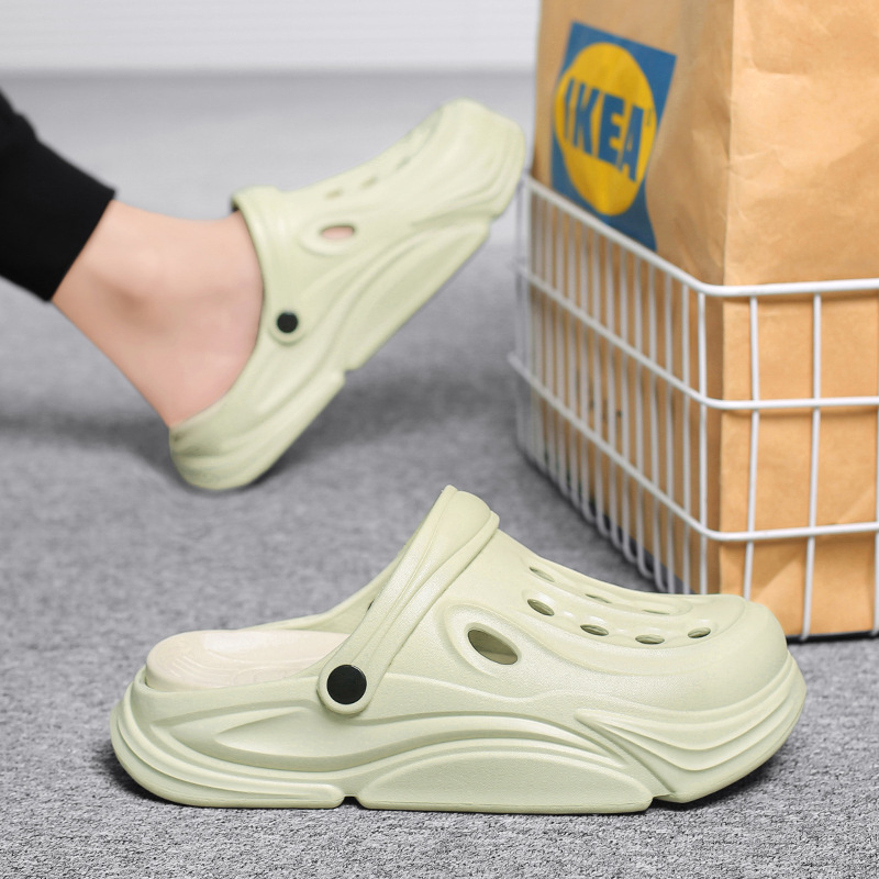 Zapatos con agujeros para mujeres que usan heces en verano, zapatillas Baotou, sandalias deportivas para hombres, zapatillas antideslizantes de suela gruesa, eva desodorante