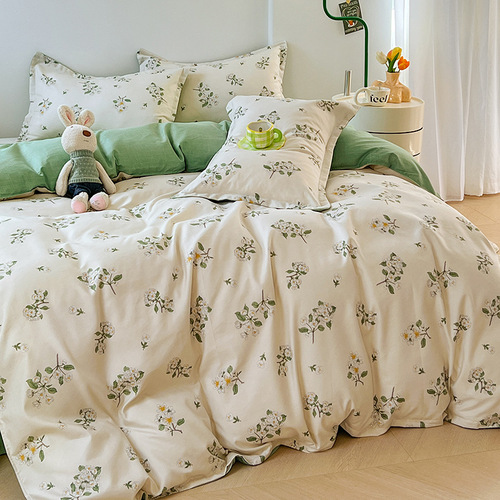 Wholesale set of 3 including a small and fresh, skin-friendly, ribbed four-piece set, plus a thick, washable cotton bed sheet and duvet cover, suitable for student dormitories
