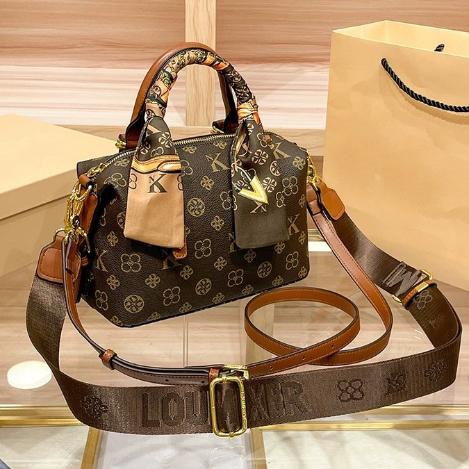 Ayollar uchun yangi Boston uslubidagi yostiq sumkasi, retro sumka, krossbody sumkasi, yuqori sifatli va ko'p qirrali yelka sumkasi, chegaradan tashqariga dropshipping va tashqi savdo uchun mavjud.