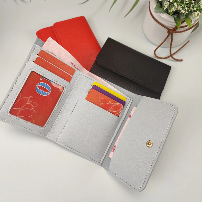 Casual Short Women's Wallet Student Ticket Holder Multi-Functional Card Holder Change 70% off Ultra-Thin Glossy Wallet